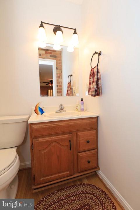 6805 Houndmaster Rd, Springfield, VA 22152 photo 20