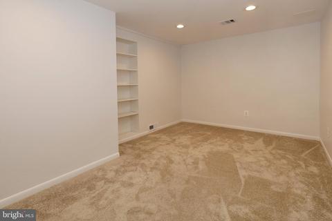 6805 Houndmaster Rd, Springfield, VA 22152 photo 33