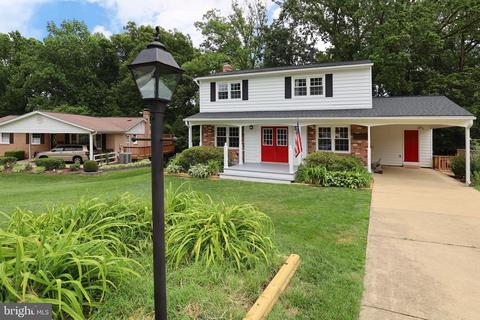 6805 Houndmaster Rd, Springfield, VA 22152 photo 4