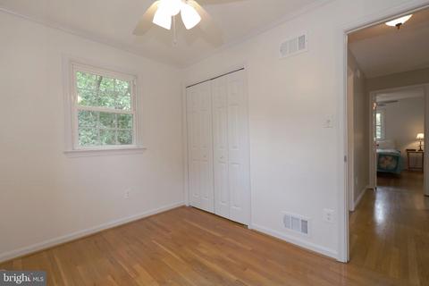 6805 Houndmaster Rd, Springfield, VA 22152 photo 31