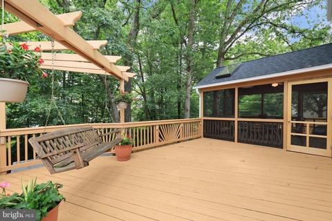 6805 Houndmaster Rd, Springfield, VA 22152 photo 40