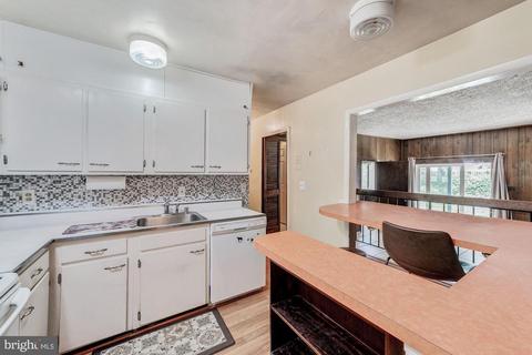 6027 Frontier Dr, Springfield, VA 22150 photo 12