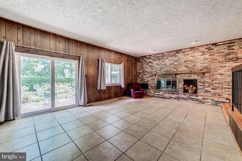 6027 Frontier Dr, Springfield, VA 22150 photo 17