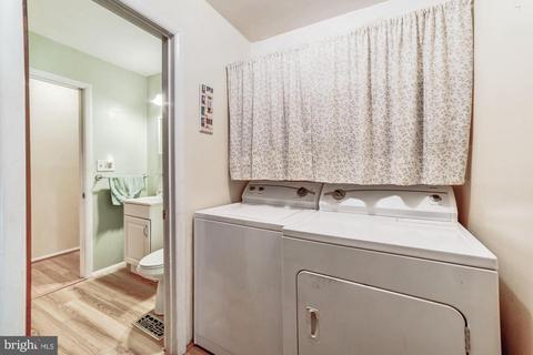 6027 Frontier Dr, Springfield, VA 22150 photo 15