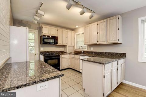 7402 Estaban Pl, Springfield, VA 22151 photo 7