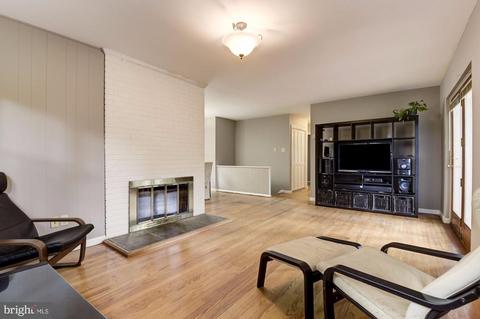7402 Estaban Pl, Springfield, VA 22151 photo 13