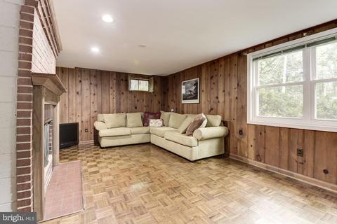 7402 Estaban Pl, Springfield, VA 22151 photo 21