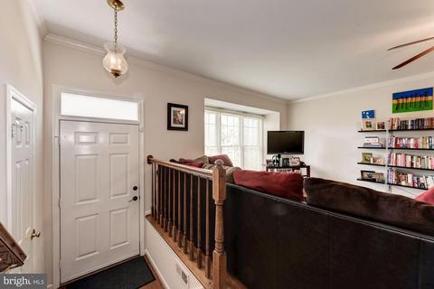 8723 Wadebrook Ter, Springfield, VA 22153 photo 2
