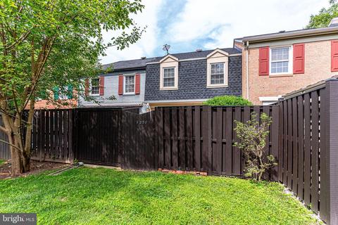 7237 Hillmead Ct, Springfield, VA 22150 photo 81
