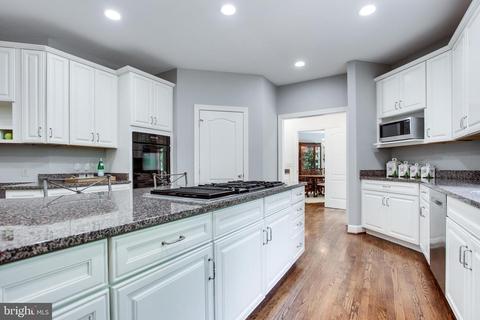 7790 Solitude Ct, Mclean, VA 22102 photo 24