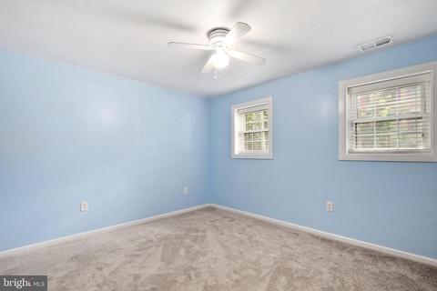 9527 Ashbridge Ct, Burke, VA 22015 photo 33