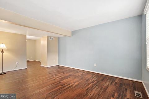 9527 Ashbridge Ct, Burke, VA 22015 photo 14