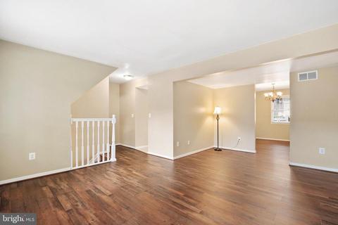 9527 Ashbridge Ct, Burke, VA 22015 photo 13