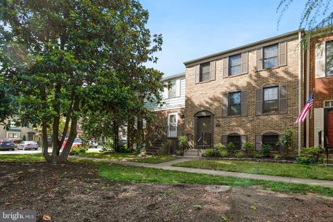 9527 Ashbridge Ct, Burke, VA 22015 photo 1
