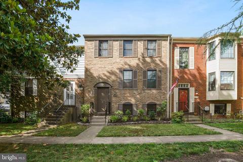9527 Ashbridge Ct, Burke, VA 22015 photo 2