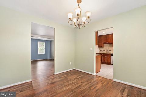 9527 Ashbridge Ct, Burke, VA 22015 photo 10