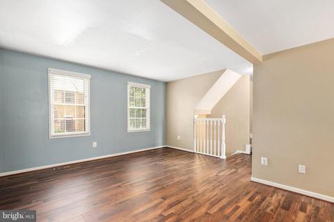 9527 Ashbridge Ct, Burke, VA 22015 photo 12