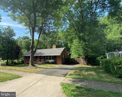 7401 Julian Pl, Springfield, VA 22150 photo 1