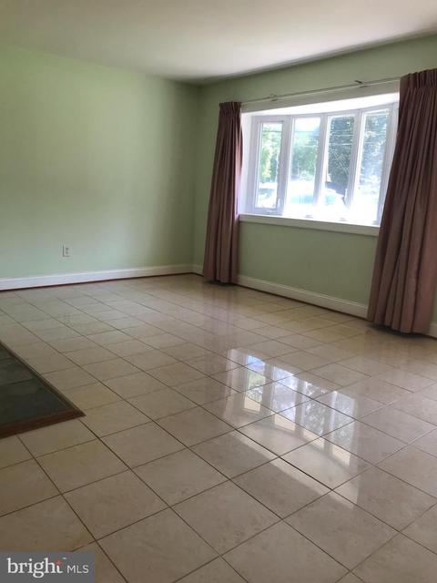7443 Long Pine Dr, Springfield, VA 22151 photo 2