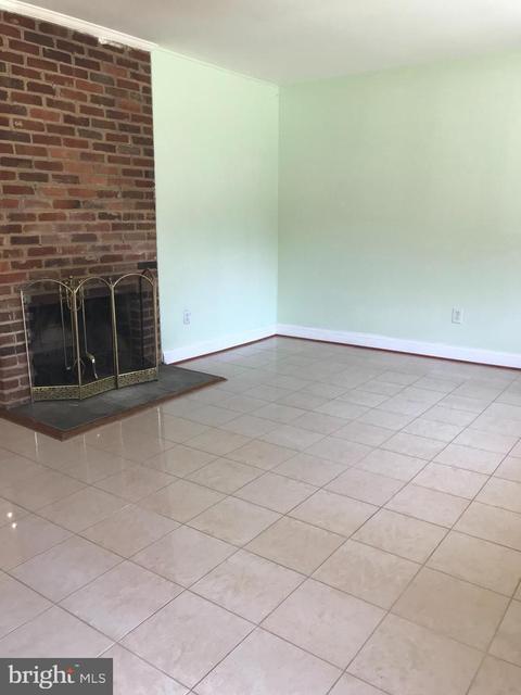 7443 Long Pine Dr, Springfield, VA 22151 photo 3