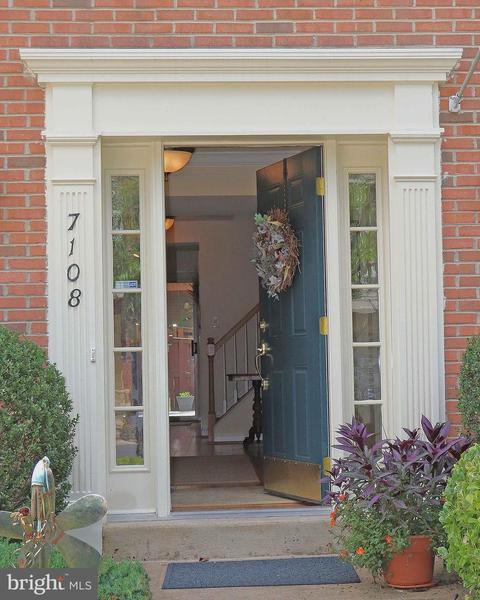 7108 Tanworth Dr, Springfield, VA 22152 photo 3