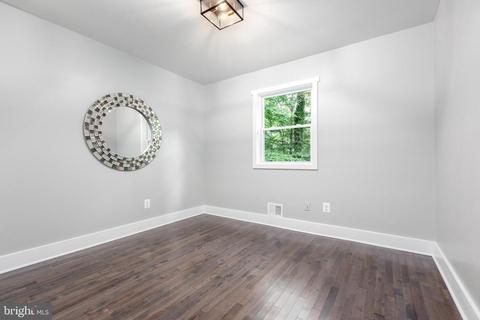 5611 Ravenel Ln, Springfield, VA 22151 photo 16