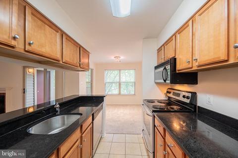 1707 Ascot Way # c, Reston, VA 20190 photo 2