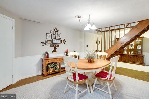 8810 Cromwell Dr, Springfield, VA 22151 photo 39