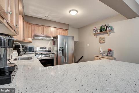 7328 Charlotte St, Springfield, VA 22150 photo 13