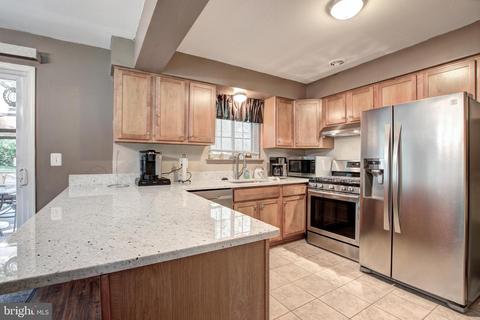 7328 Charlotte St, Springfield, VA 22150 photo 14