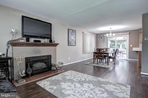 7328 Charlotte St, Springfield, VA 22150 photo 6