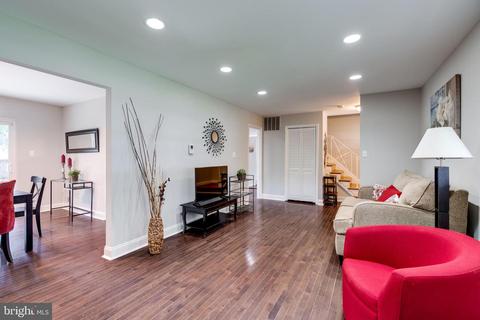 8430 Thames St, Springfield, VA 22151 photo 5