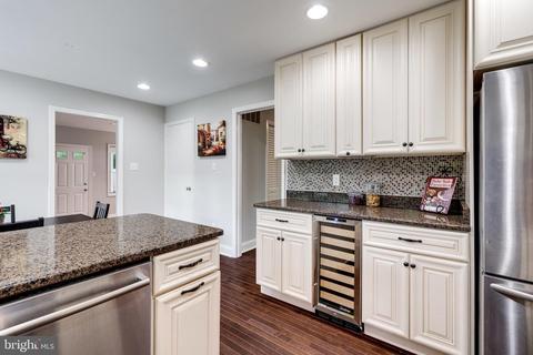 8430 Thames St, Springfield, VA 22151 photo 9
