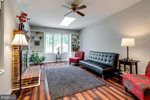 8430 Thames St, Springfield, VA 22151 photo 14