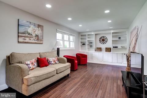 8430 Thames St, Springfield, VA 22151 photo 4