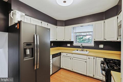 5207 Montgomery St, Springfield, VA 22151 photo 3
