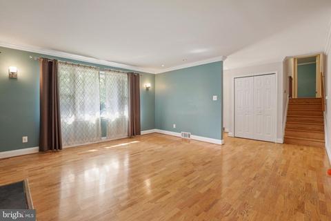 5207 Montgomery St, Springfield, VA 22151 photo 5