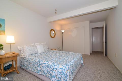 11137 Glade Dr, Reston, VA 20191 photo 47