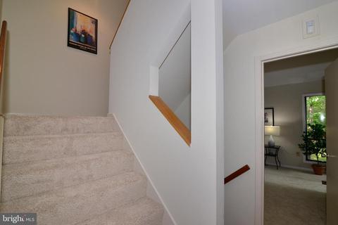 11137 Glade Dr, Reston, VA 20191 photo 34