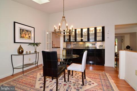 11137 Glade Dr, Reston, VA 20191 photo 15