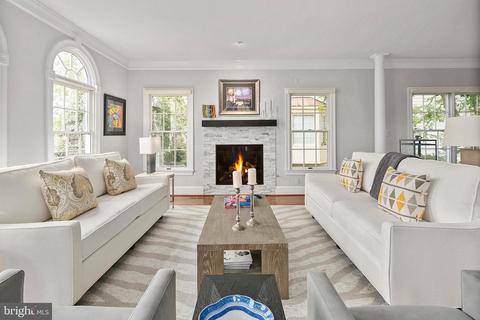 1626 Great Falls St, Mclean, VA 22101 photo 4