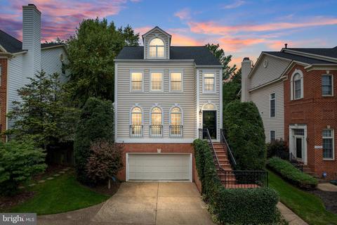 1626 Great Falls St, Mclean, VA 22101 photo 1