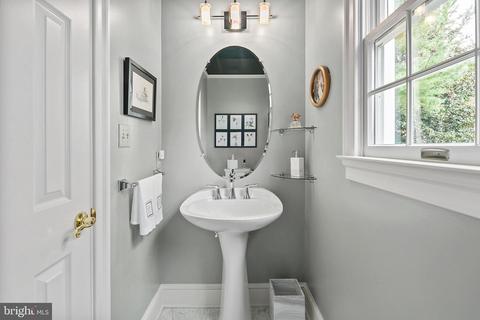 1626 Great Falls St, Mclean, VA 22101 photo 20