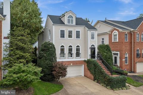 1626 Great Falls St, Mclean, VA 22101 photo 2
