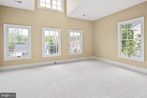 1626 Great Falls St, Mclean, VA 22101 photo 28