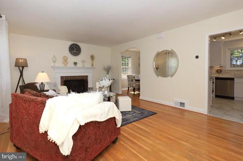 5304 Atlee Pl, Springfield, VA 22151 photo 8