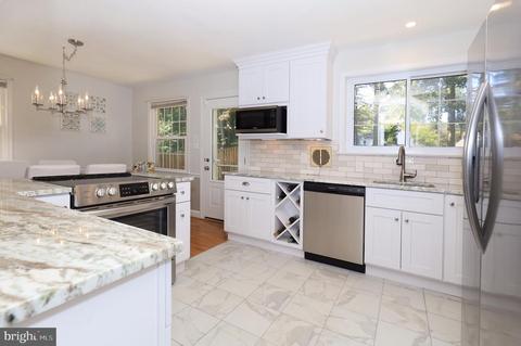5304 Atlee Pl, Springfield, VA 22151 photo 9