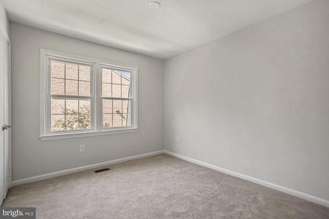 9029 Blarney Stone Dr, Springfield, VA 22152 photo 18