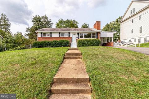 1566 Mcneer St, Mclean, VA 22101 photo 2