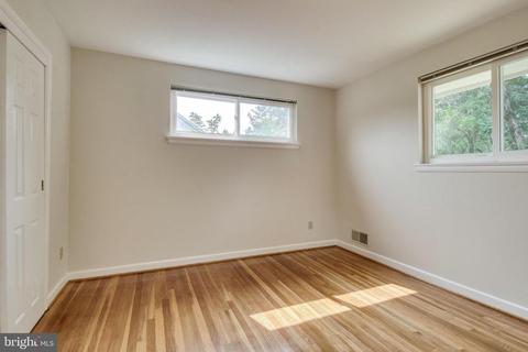 1566 Mcneer St, Mclean, VA 22101 photo 18